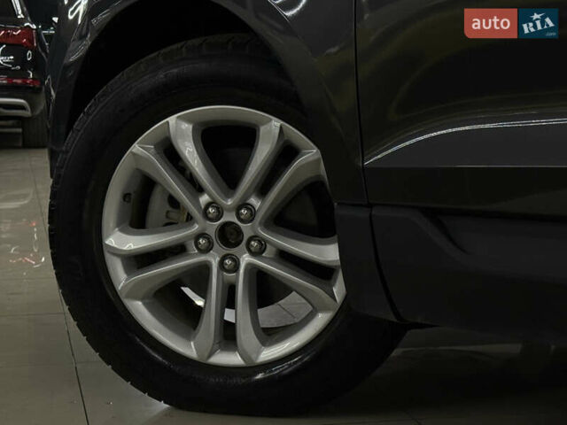 Сірий Форд Едж, об'ємом двигуна 2 л та пробігом 65 тис. км за 17499 $, фото 16 на Automoto.ua