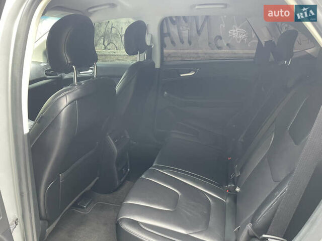 Сірий Форд Едж, об'ємом двигуна 2 л та пробігом 74 тис. км за 18700 $, фото 11 на Automoto.ua