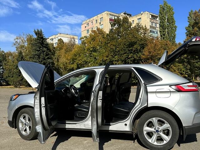 Сірий Форд Едж, об'ємом двигуна 2 л та пробігом 68 тис. км за 17900 $, фото 6 на Automoto.ua