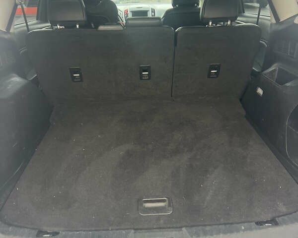 Серый Форд Эдж, объемом двигателя 2 л и пробегом 210 тыс. км за 19000 $, фото 9 на Automoto.ua