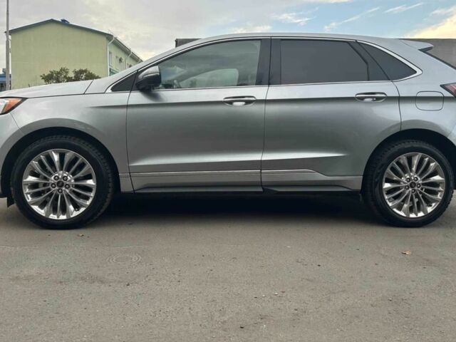 Серый Форд Эдж, объемом двигателя 2 л и пробегом 124 тыс. км за 15000 $, фото 3 на Automoto.ua