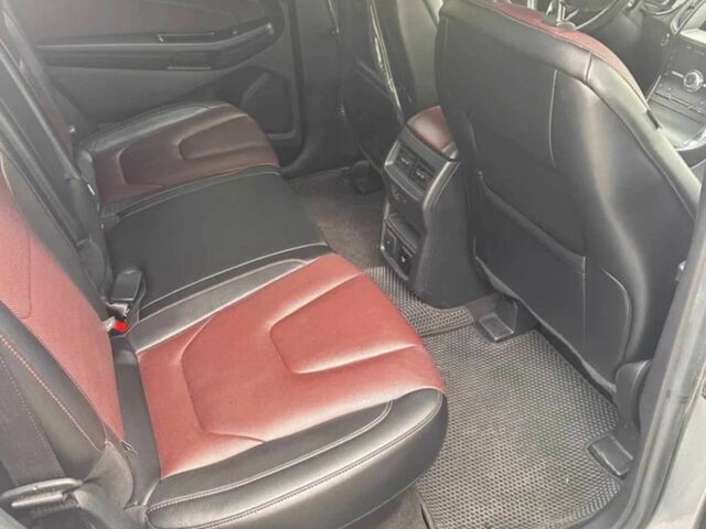 Серый Форд Эдж, объемом двигателя 2 л и пробегом 124 тыс. км за 15000 $, фото 5 на Automoto.ua