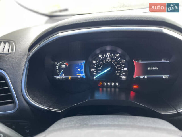 Серый Форд Эдж, объемом двигателя 2 л и пробегом 28 тыс. км за 19300 $, фото 23 на Automoto.ua