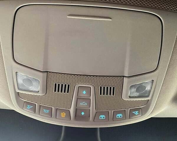 Серый Форд Эдж, объемом двигателя 2 л и пробегом 113 тыс. км за 16699 $, фото 3 на Automoto.ua