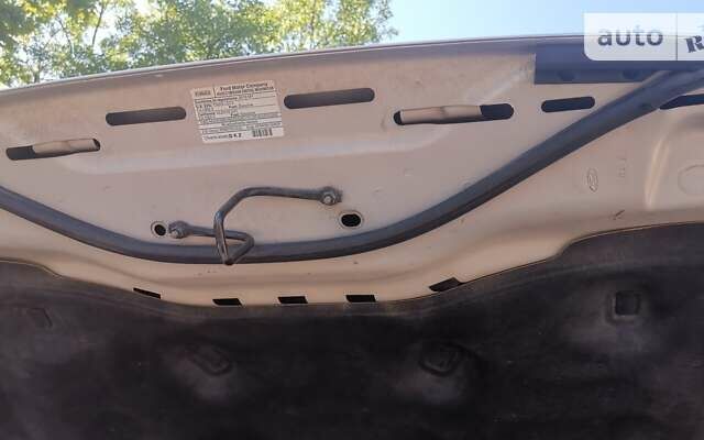 Серый Форд Эдж, объемом двигателя 2 л и пробегом 113 тыс. км за 20100 $, фото 19 на Automoto.ua