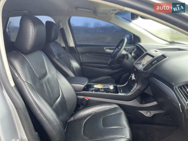 Серый Форд Эдж, объемом двигателя 2 л и пробегом 28 тыс. км за 19300 $, фото 25 на Automoto.ua