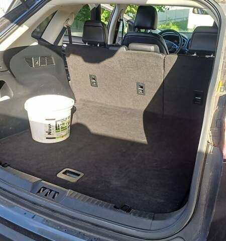 Сірий Форд Едж, об'ємом двигуна 2 л та пробігом 155 тис. км за 18999 $, фото 7 на Automoto.ua