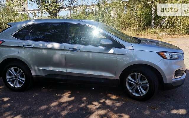 Серый Форд Эдж, объемом двигателя 2 л и пробегом 113 тыс. км за 20100 $, фото 13 на Automoto.ua