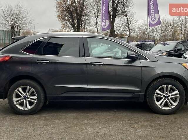 Серый Форд Эдж, объемом двигателя 2 л и пробегом 79 тыс. км за 23500 $, фото 2 на Automoto.ua