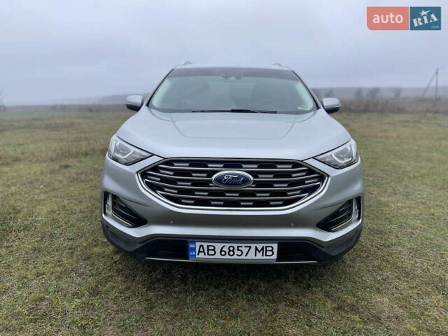 Серый Форд Эдж, объемом двигателя 2 л и пробегом 28 тыс. км за 19300 $, фото 3 на Automoto.ua