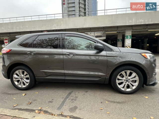 Серый Форд Эдж, объемом двигателя 2 л и пробегом 66 тыс. км за 20500 $, фото 8 на Automoto.ua