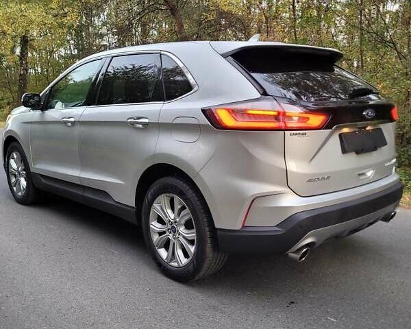 Сірий Форд Едж, об'ємом двигуна 2 л та пробігом 165 тис. км за 23500 $, фото 3 на Automoto.ua