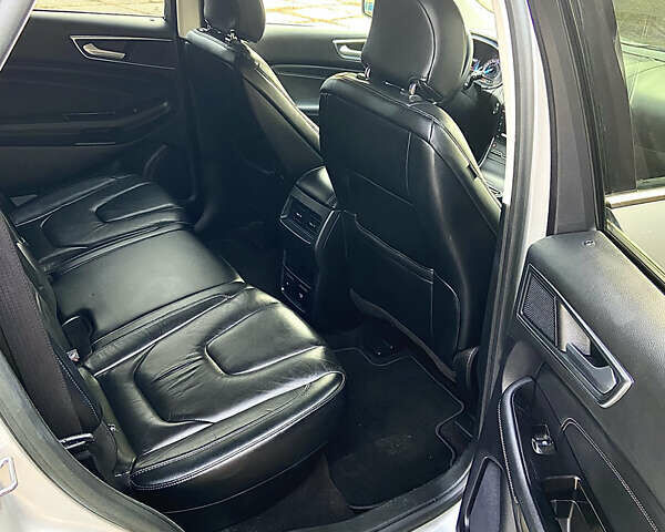 Серый Форд Эдж, объемом двигателя 2 л и пробегом 69 тыс. км за 20000 $, фото 12 на Automoto.ua