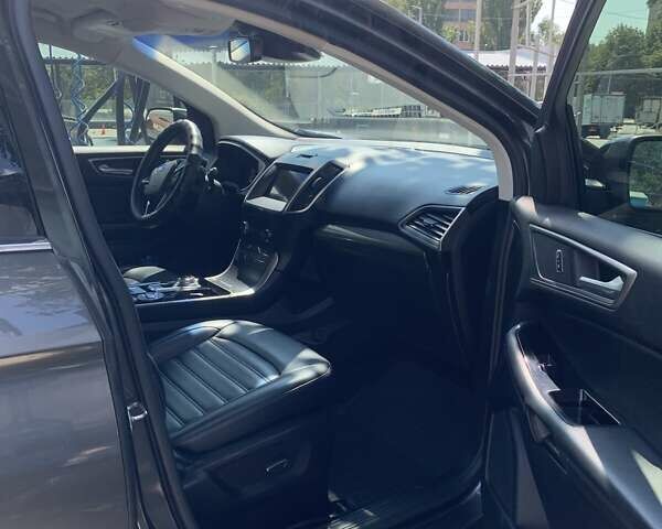 Сірий Форд Едж, об'ємом двигуна 2 л та пробігом 145 тис. км за 17400 $, фото 4 на Automoto.ua