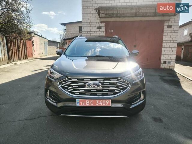 Серый Форд Эдж, объемом двигателя 2 л и пробегом 112 тыс. км за 17700 $, фото 4 на Automoto.ua