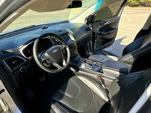 Сірий Форд Едж, об'ємом двигуна 2 л та пробігом 68 тис. км за 17900 $, фото 9 на Automoto.ua