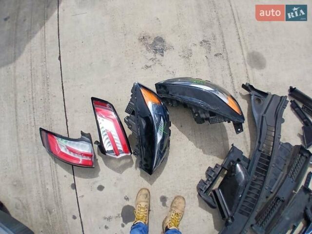 Серый Форд Эдж, объемом двигателя 2 л и пробегом 105 тыс. км за 13950 $, фото 11 на Automoto.ua