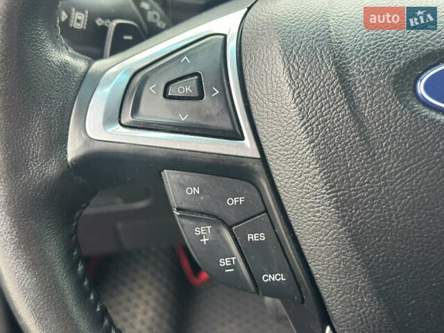 Серый Форд Эдж, объемом двигателя 2 л и пробегом 88 тыс. км за 17200 $, фото 28 на Automoto.ua