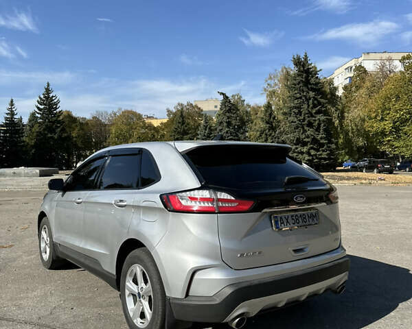 Серый Форд Эдж, объемом двигателя 2 л и пробегом 68 тыс. км за 17300 $, фото 4 на Automoto.ua