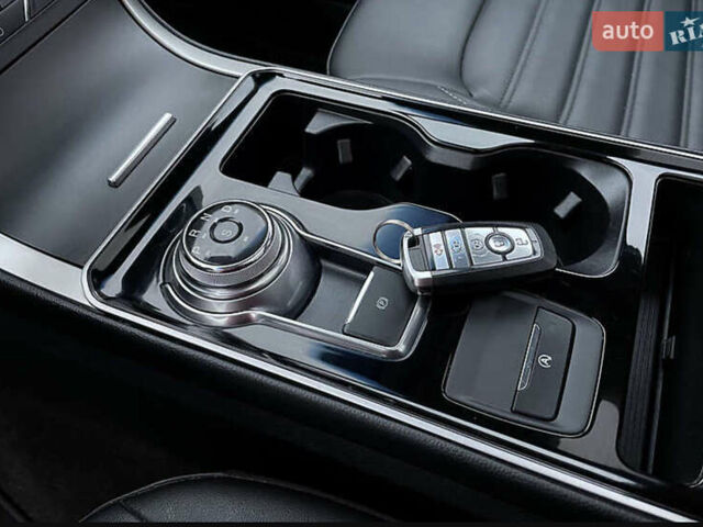 Серый Форд Эдж, объемом двигателя 2 л и пробегом 221 тыс. км за 17000 $, фото 10 на Automoto.ua