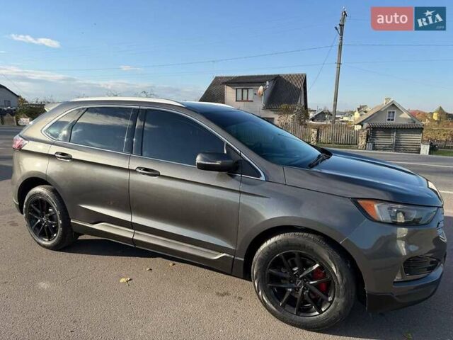 Форд Эдж 2019 в Калуше на Automoto.ua Серый Форд Эдж, объемом двигателя 2 л и пробегом 131 тыс. км за 16850 $, фото 1 на Automoto.ua