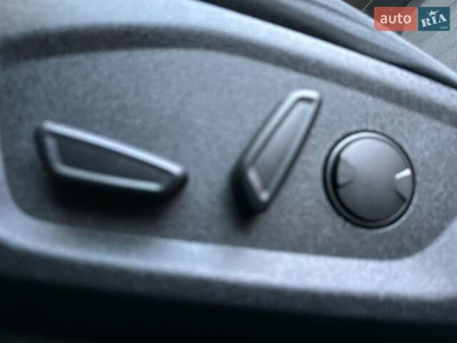 Серый Форд Эдж, объемом двигателя 2 л и пробегом 149 тыс. км за 16500 $, фото 9 на Automoto.ua