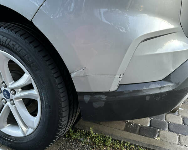 Серый Форд Эдж, объемом двигателя 2 л и пробегом 140 тыс. км за 19000 $, фото 9 на Automoto.ua