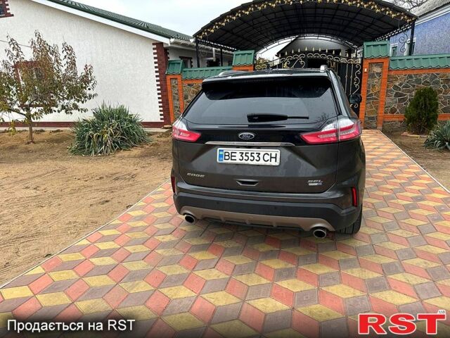 Форд Эдж 2019 в Николаеве на Automoto.ua Серый Форд Эдж, объемом двигателя 2 л и пробегом 92 тыс. км за 20500 $, фото 3 на Automoto.ua