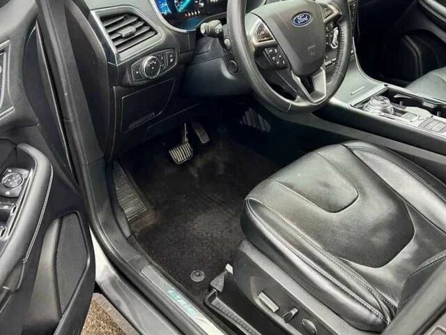 Серый Форд Эдж, объемом двигателя 2 л и пробегом 110 тыс. км за 10000 $, фото 11 на Automoto.ua