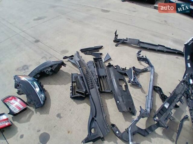 Серый Форд Эдж, объемом двигателя 2 л и пробегом 105 тыс. км за 13950 $, фото 12 на Automoto.ua