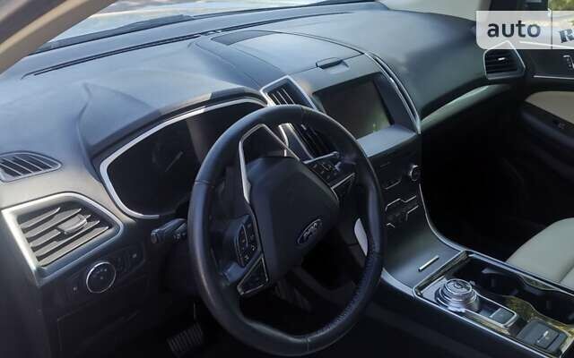 Серый Форд Эдж, объемом двигателя 2 л и пробегом 113 тыс. км за 20100 $, фото 51 на Automoto.ua