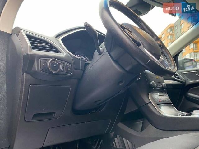 Серый Форд Эдж, объемом двигателя 2 л и пробегом 79 тыс. км за 23500 $, фото 9 на Automoto.ua