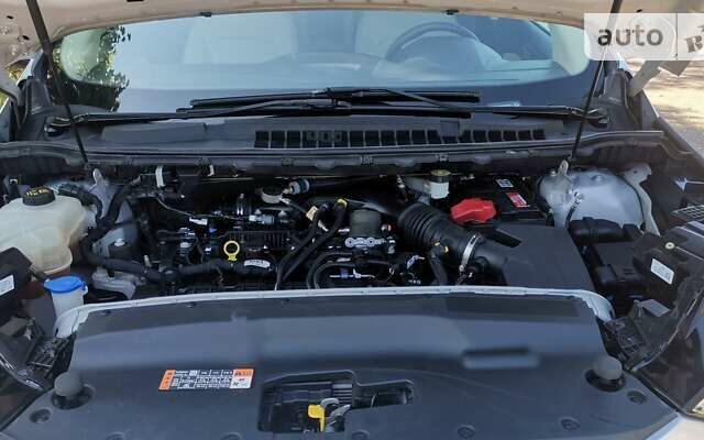 Серый Форд Эдж, объемом двигателя 2 л и пробегом 113 тыс. км за 20100 $, фото 24 на Automoto.ua