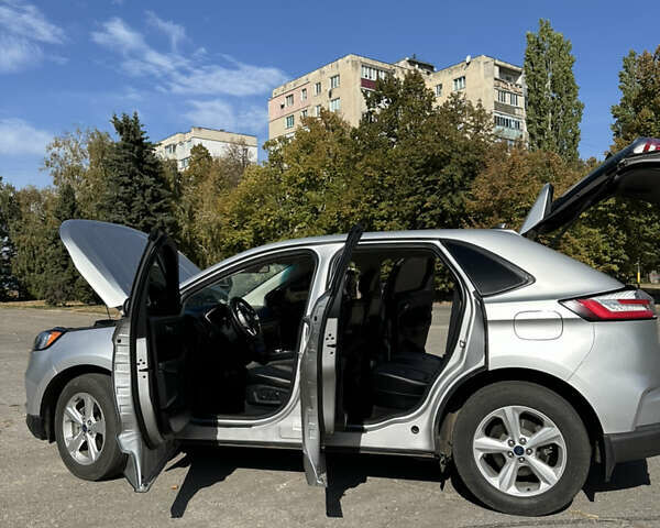 Серый Форд Эдж, объемом двигателя 2 л и пробегом 68 тыс. км за 17300 $, фото 14 на Automoto.ua