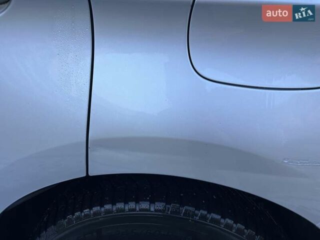 Серый Форд Эдж, объемом двигателя 2 л и пробегом 160 тыс. км за 15000 $, фото 6 на Automoto.ua