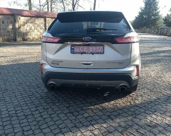 Серый Форд Эдж, объемом двигателя 2 л и пробегом 122 тыс. км за 18000 $, фото 7 на Automoto.ua