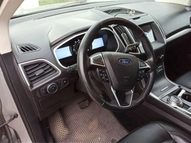 Серый Форд Эдж, объемом двигателя 2 л и пробегом 90 тыс. км за 12300 $, фото 9 на Automoto.ua