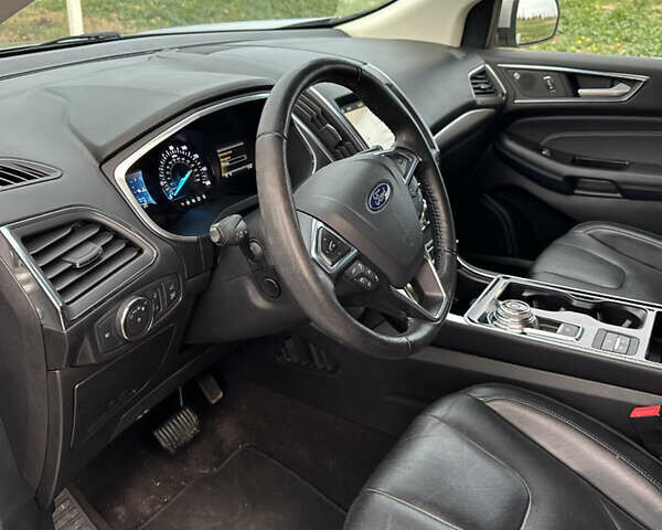 Серый Форд Эдж, объемом двигателя 2 л и пробегом 136 тыс. км за 18500 $, фото 10 на Automoto.ua