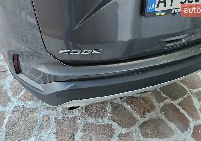 Серый Форд Эдж, объемом двигателя 2 л и пробегом 179 тыс. км за 20000 $, фото 2 на Automoto.ua