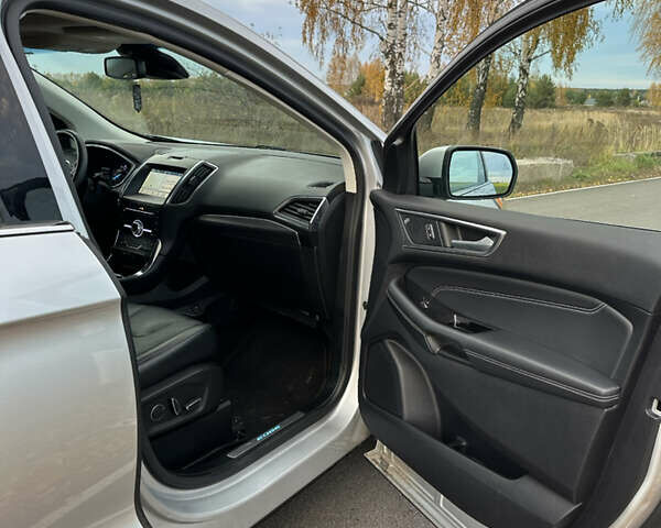 Серый Форд Эдж, объемом двигателя 2 л и пробегом 136 тыс. км за 18500 $, фото 6 на Automoto.ua