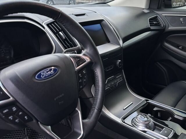 Серый Форд Эдж, объемом двигателя 2 л и пробегом 229 тыс. км за 14500 $, фото 5 на Automoto.ua