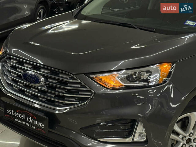 Сірий Форд Едж, об'ємом двигуна 2 л та пробігом 65 тис. км за 17499 $, фото 1 на Automoto.ua