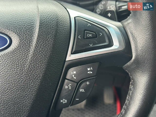 Серый Форд Эдж, объемом двигателя 2 л и пробегом 88 тыс. км за 17200 $, фото 29 на Automoto.ua