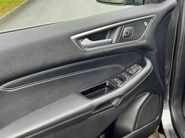 Серый Форд Эдж, объемом двигателя 2 л и пробегом 110 тыс. км за 10000 $, фото 15 на Automoto.ua