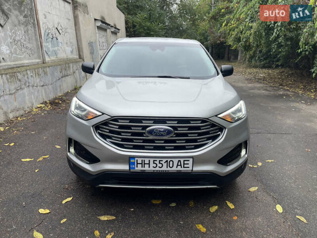 Сірий Форд Едж, об'ємом двигуна 2 л та пробігом 74 тис. км за 18700 $, фото 7 на Automoto.ua