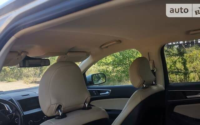 Серый Форд Эдж, объемом двигателя 2 л и пробегом 113 тыс. км за 20100 $, фото 49 на Automoto.ua