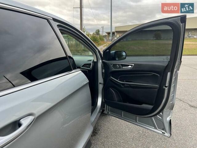 Серый Форд Эдж, объемом двигателя 2 л и пробегом 78 тыс. км за 16500 $, фото 15 на Automoto.ua