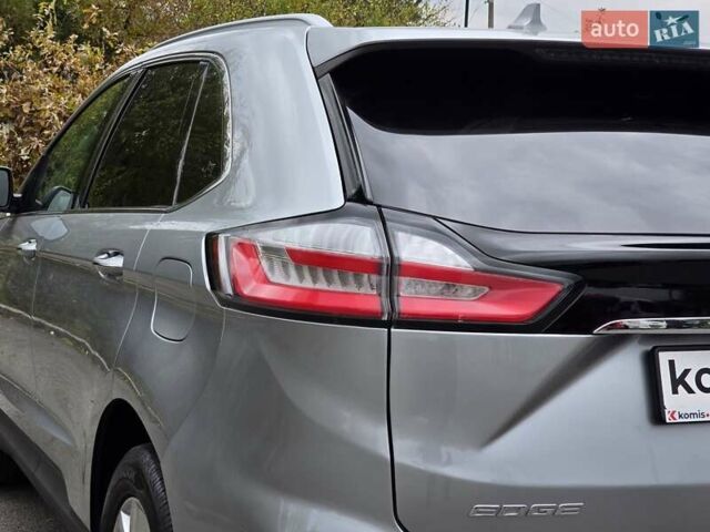 Серый Форд Эдж, объемом двигателя 2 л и пробегом 130 тыс. км за 20999 $, фото 13 на Automoto.ua