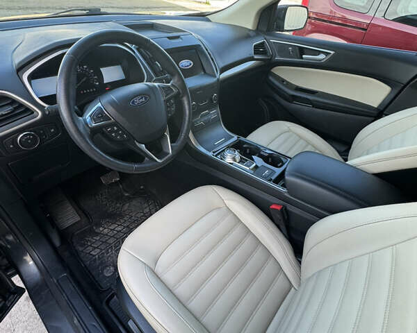 Серый Форд Эдж, объемом двигателя 2 л и пробегом 136 тыс. км за 18800 $, фото 19 на Automoto.ua