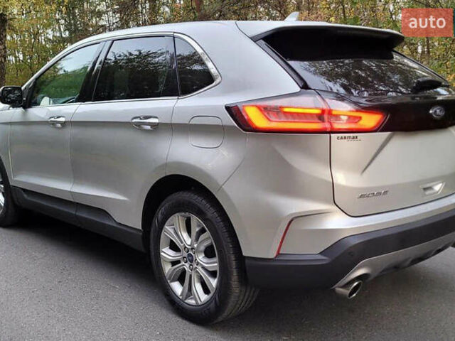 Сірий Форд Едж, об'ємом двигуна 2 л та пробігом 47 тис. км за 16600 $, фото 2 на Automoto.ua